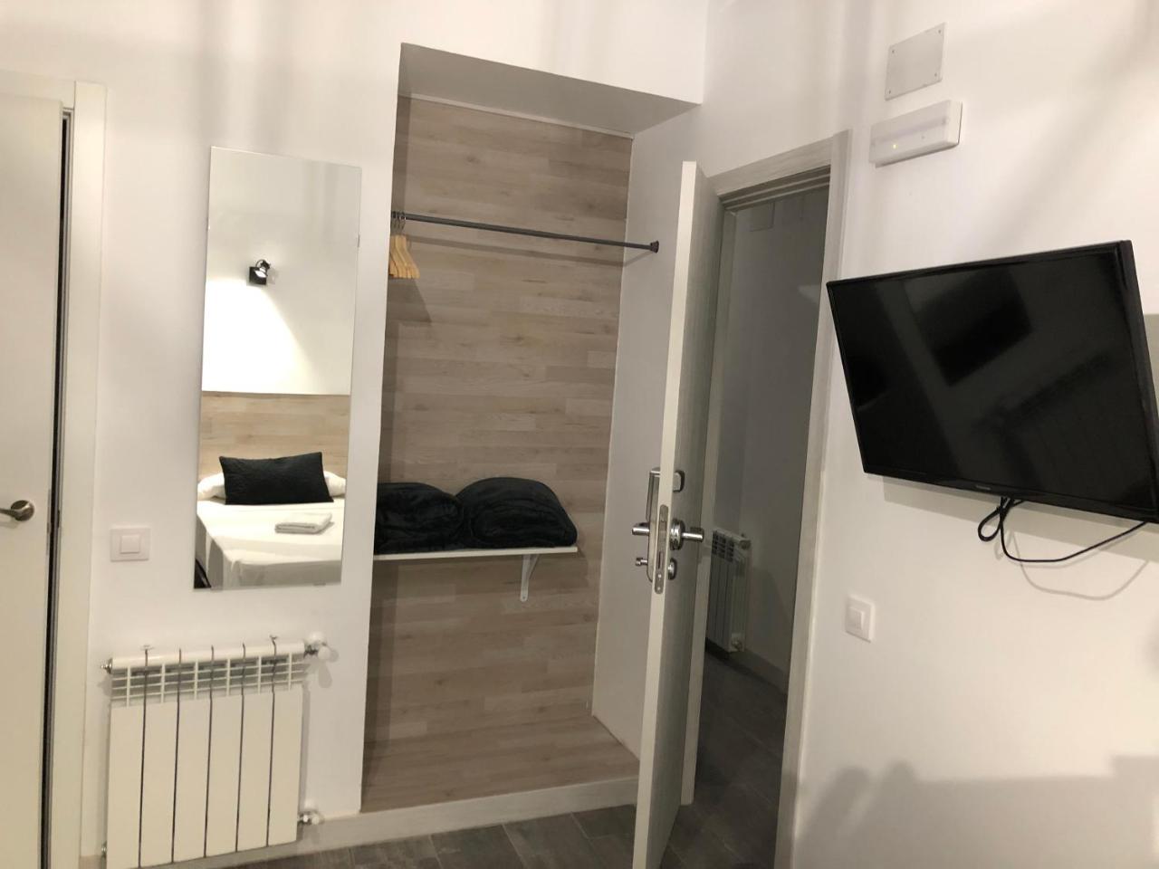Twin Room with Private Bathroom,746673311:JPEG